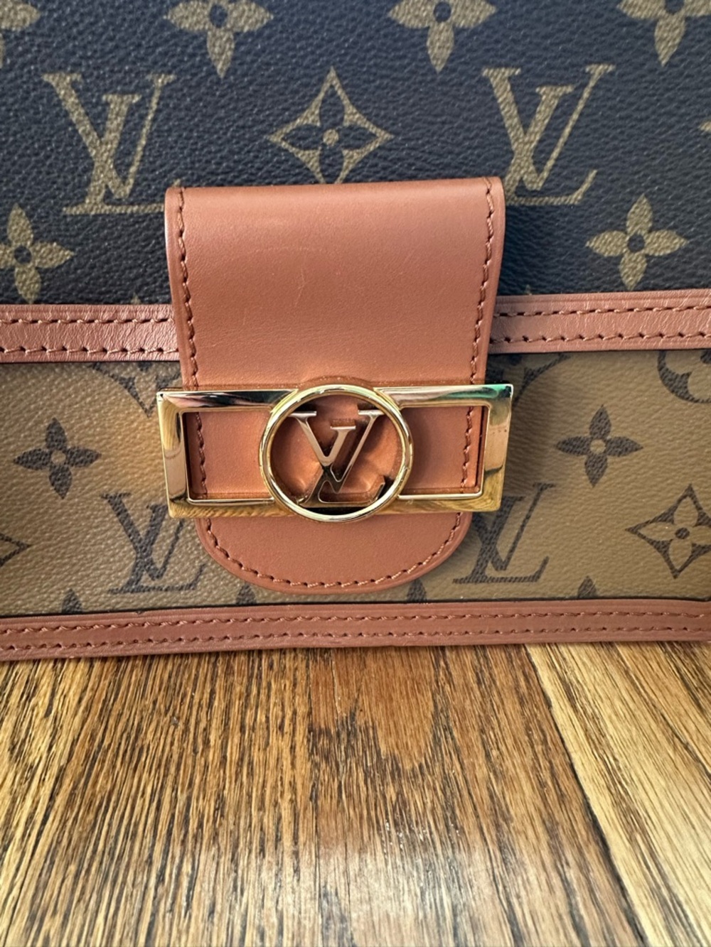 Louis Vuitton Mini Dauphine - Picture 2 of 14